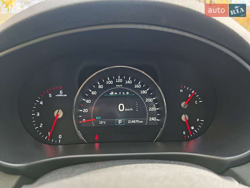 Внедорожник / Кроссовер Kia Sorento 2015 в Могилев-Подольске фото 20 Внедорожник / Кроссовер Kia Sorento 2015 в Могилев-Подольске