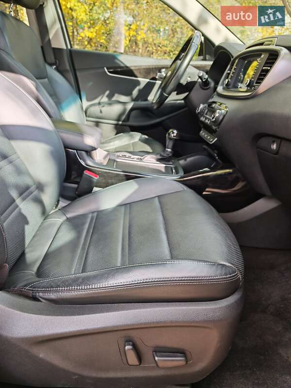 Внедорожник / Кроссовер Kia Sorento 2015 в Могилев-Подольске фото 38 Внедорожник / Кроссовер Kia Sorento 2015 в Могилев-Подольске