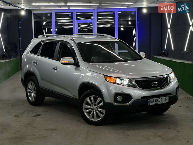 Внедорожник / Кроссовер Kia Sorento 2010 в Киеве