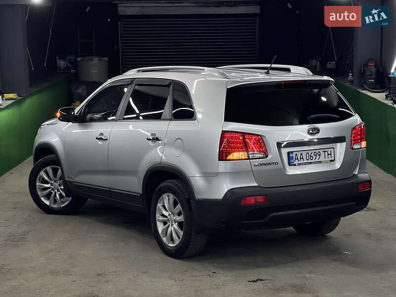 Внедорожник / Кроссовер Kia Sorento 2010 в Киеве