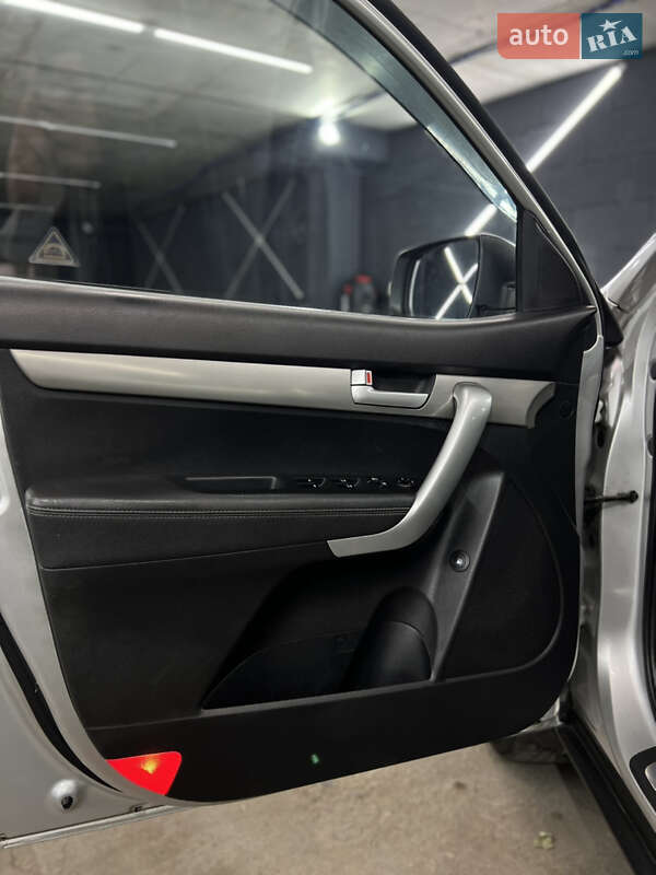Внедорожник / Кроссовер Kia Sorento 2010 в Киеве