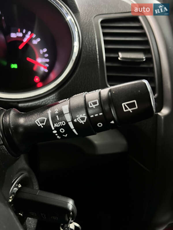 Внедорожник / Кроссовер Kia Sorento 2010 в Киеве