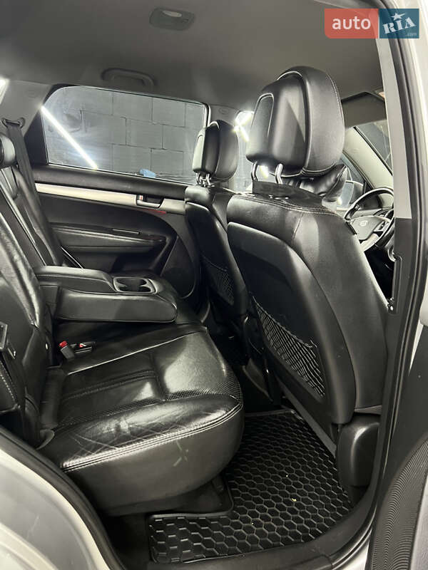 Внедорожник / Кроссовер Kia Sorento 2010 в Киеве