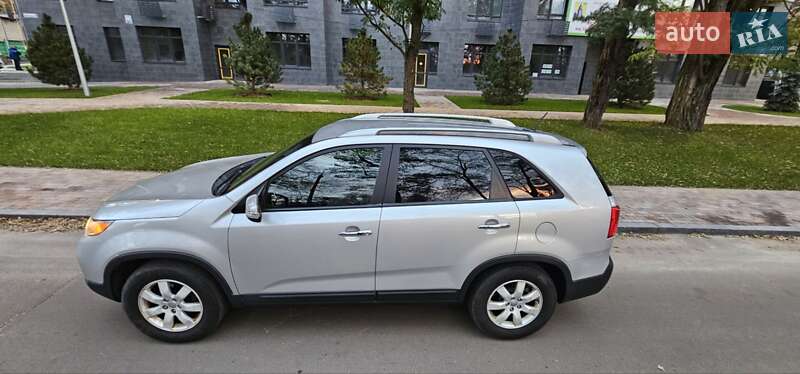 Позашляховик / Кросовер Kia Sorento 2013 в Києві фото 21 Позашляховик / Кросовер Kia Sorento 2013 в Києві