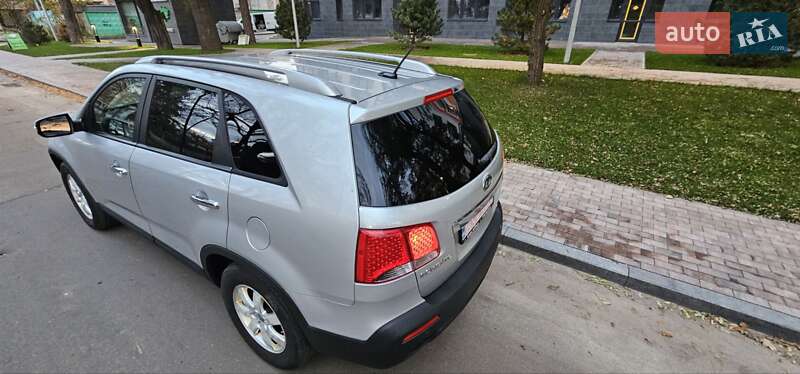 Позашляховик / Кросовер Kia Sorento 2013 в Києві фото 29 Позашляховик / Кросовер Kia Sorento 2013 в Києві