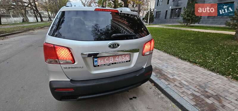 Позашляховик / Кросовер Kia Sorento 2013 в Києві фото 34 Позашляховик / Кросовер Kia Sorento 2013 в Києві