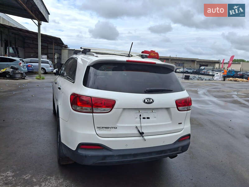 Внедорожник / Кроссовер Kia Sorento 2016 в Киеве