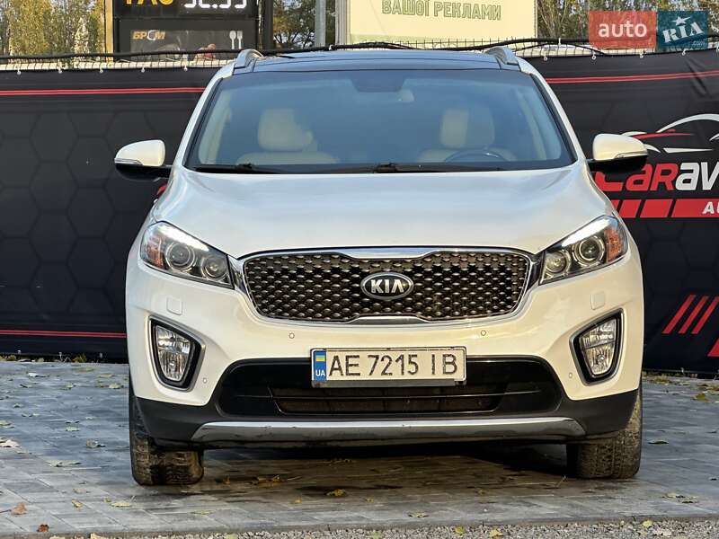 Внедорожник / Кроссовер Kia Sorento 2016 в Днепре