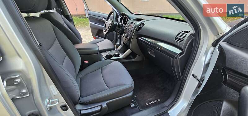 Позашляховик / Кросовер Kia Sorento 2013 в Києві фото 6 Позашляховик / Кросовер Kia Sorento 2013 в Києві