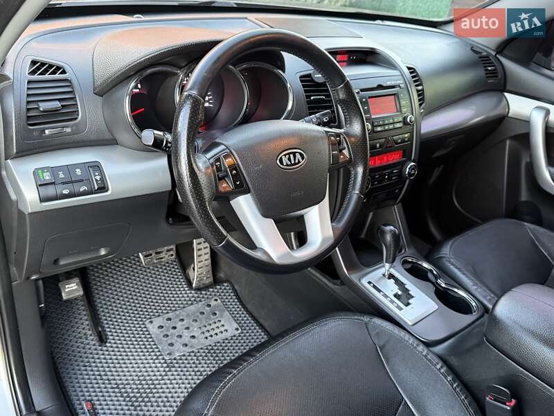 Внедорожник / Кроссовер Kia Sorento 2011 в Борисполе фото 42 Внедорожник / Кроссовер Kia Sorento 2011 в Борисполе