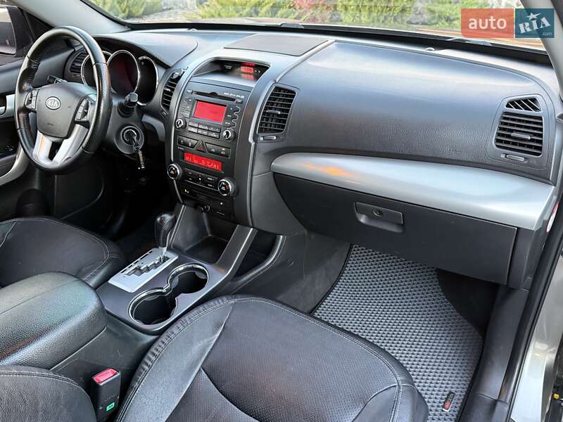 Внедорожник / Кроссовер Kia Sorento 2011 в Борисполе фото 56 Внедорожник / Кроссовер Kia Sorento 2011 в Борисполе