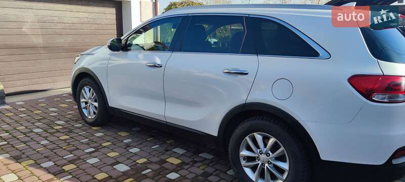 Позашляховик / Кросовер Kia Sorento 2016 в Броварах