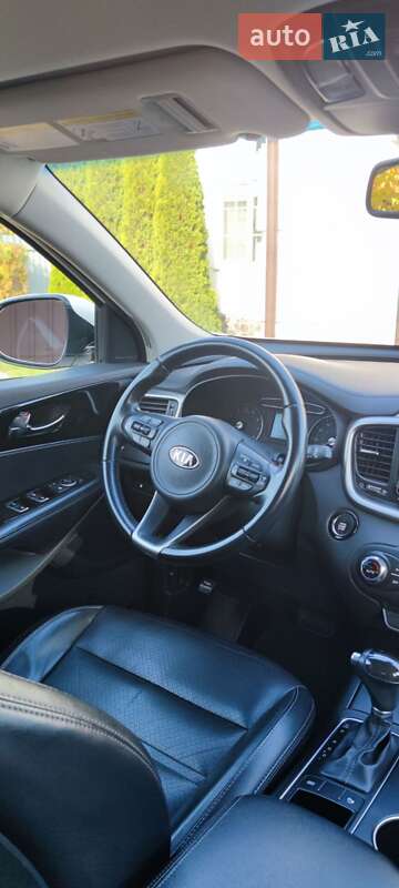 Позашляховик / Кросовер Kia Sorento 2016 в Броварах