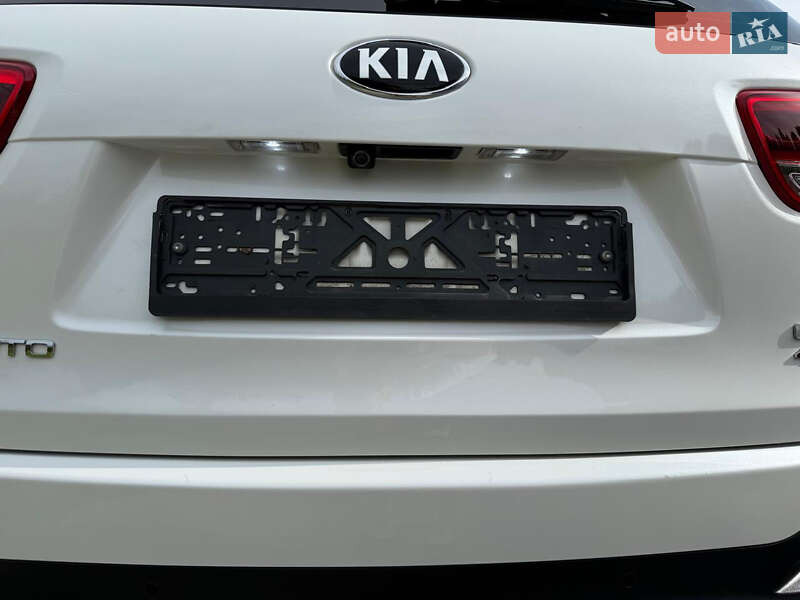 Позашляховик / Кросовер Kia Sorento 2015 в Львові