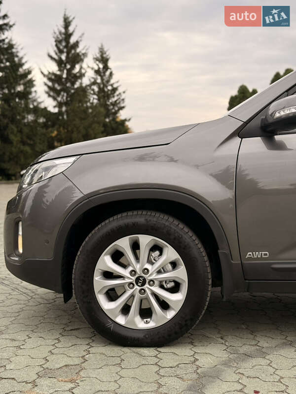 Позашляховик / Кросовер Kia Sorento 2014 в Дубні