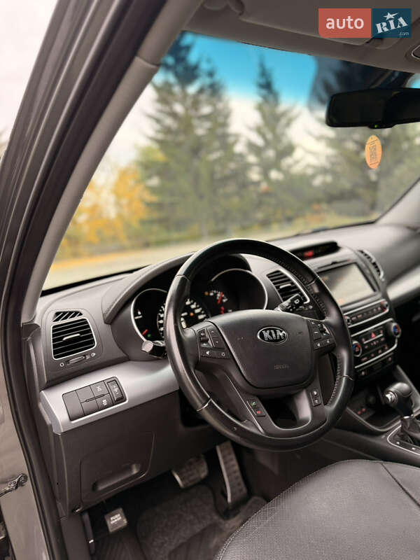 Позашляховик / Кросовер Kia Sorento 2014 в Дубні