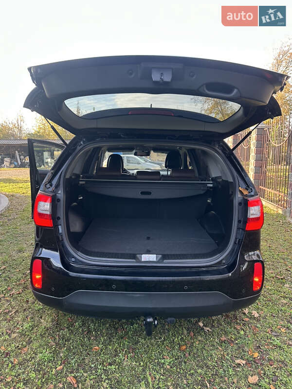 Позашляховик / Кросовер Kia Sorento 2013 в Стрию