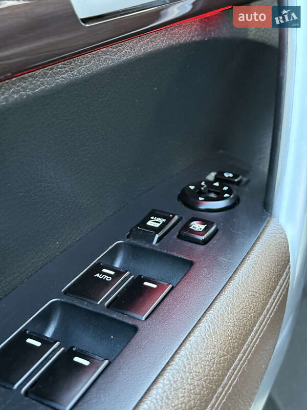 Внедорожник / Кроссовер Kia Sorento 2010 в Самборе