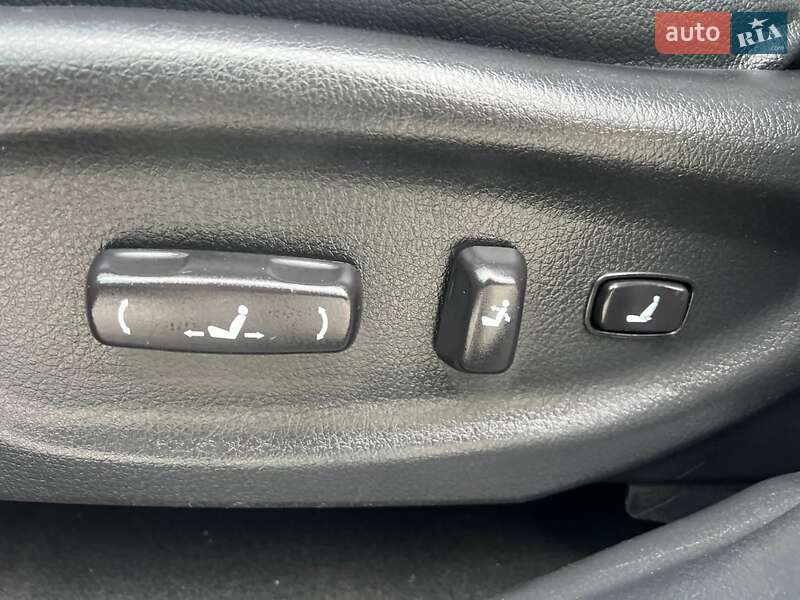 Внедорожник / Кроссовер Kia Sorento 2011 в Луцке