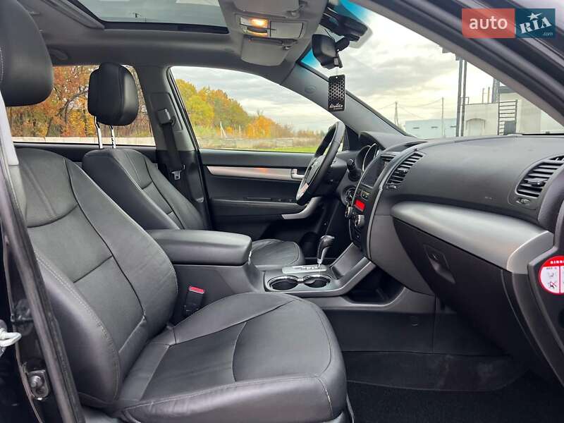 Внедорожник / Кроссовер Kia Sorento 2011 в Луцке