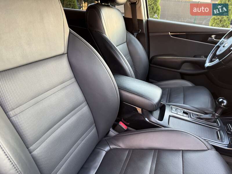 Позашляховик / Кросовер Kia Sorento 2015 в Луцьку