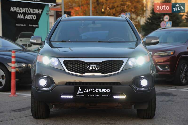Позашляховик / Кросовер Kia Sorento 2011 в Харкові