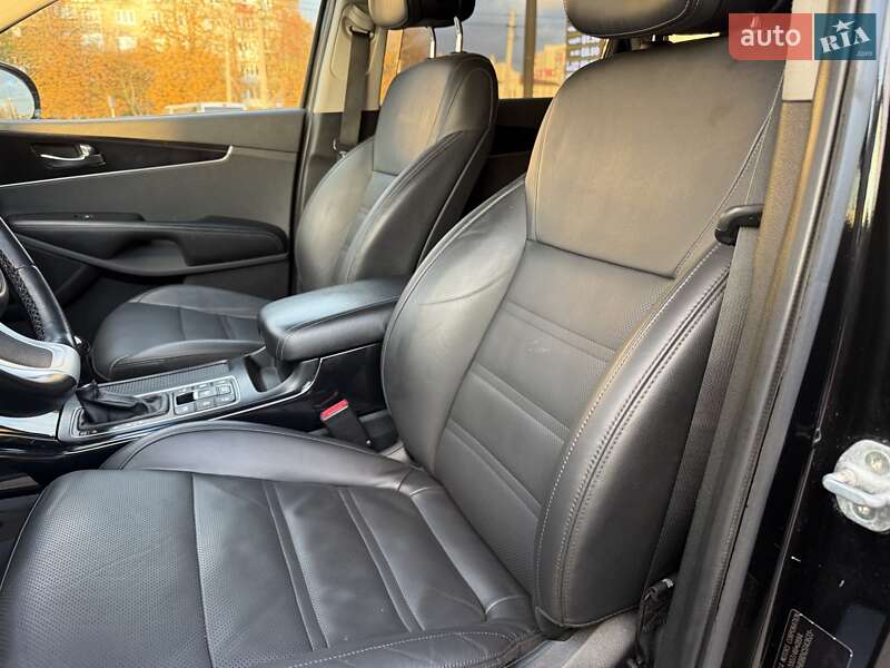 Позашляховик / Кросовер Kia Sorento 2015 в Луцьку