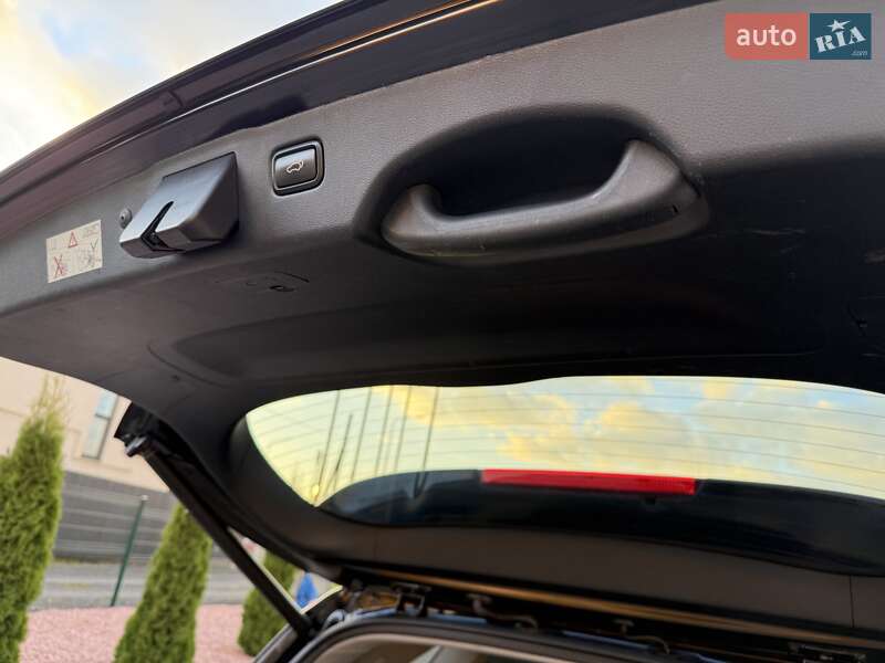 Позашляховик / Кросовер Kia Sorento 2015 в Луцьку