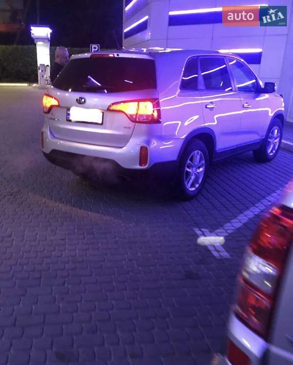 Внедорожник / Кроссовер Kia Sorento 2015 в Львове