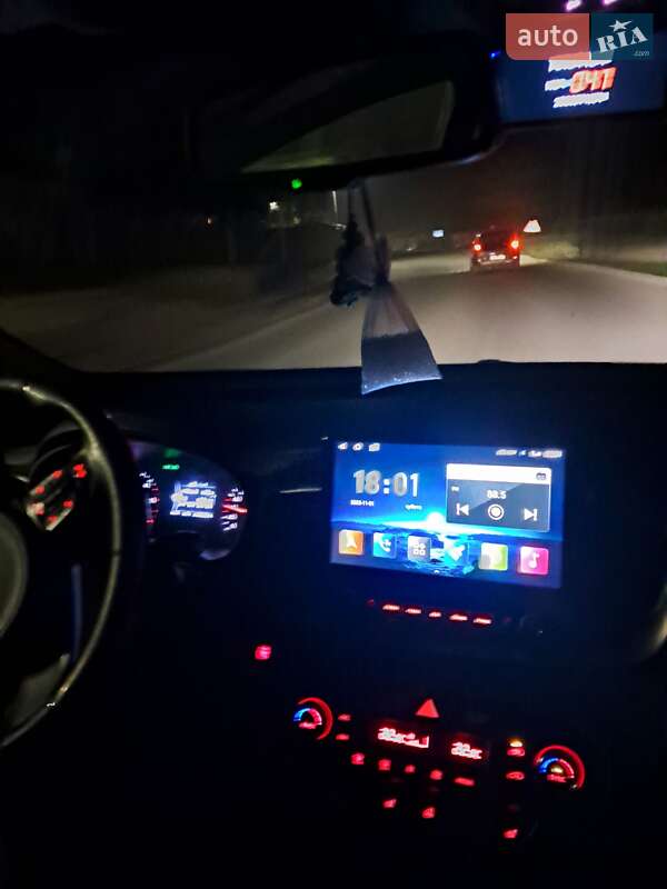 Внедорожник / Кроссовер Kia Sorento 2015 в Ровно