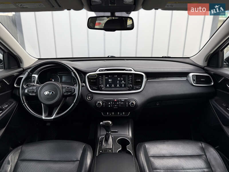 Внедорожник / Кроссовер Kia Sorento 2017 в Владимире фото 31 Внедорожник / Кроссовер Kia Sorento 2017 в Владимире