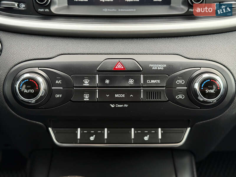 Внедорожник / Кроссовер Kia Sorento 2017 в Владимире фото 39 Внедорожник / Кроссовер Kia Sorento 2017 в Владимире