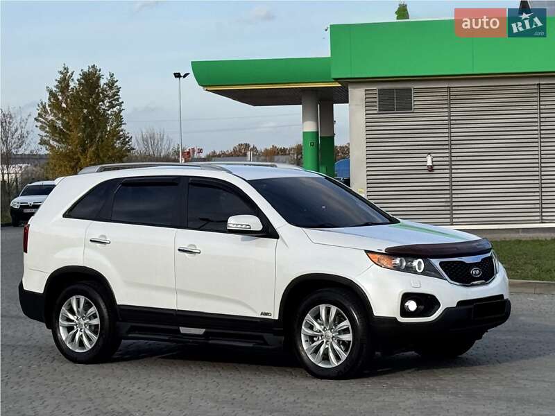 Внедорожник / Кроссовер Kia Sorento 2013 в Днепре
