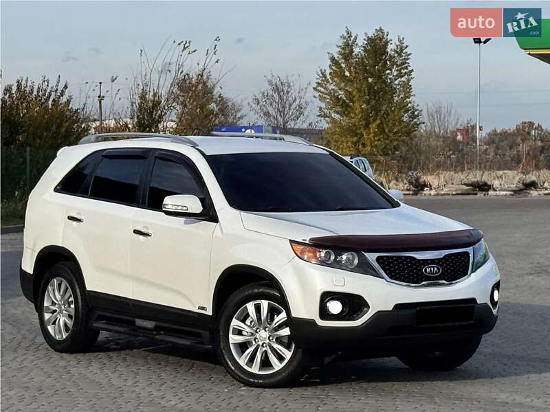 Внедорожник / Кроссовер Kia Sorento 2013 в Днепре