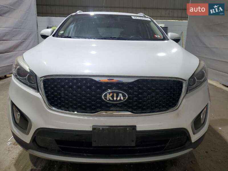 Внедорожник / Кроссовер Kia Sorento 2015 в Черкассах фото 5 Внедорожник / Кроссовер Kia Sorento 2015 в Черкассах