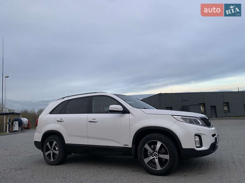 Внедорожник / Кроссовер Kia Sorento 2014 в Львове