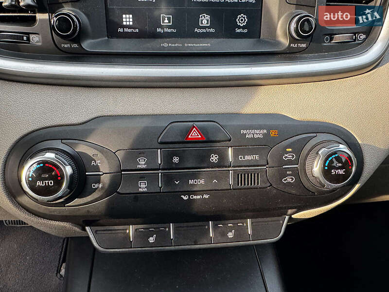 Внедорожник / Кроссовер Kia Sorento 2017 в Киеве фото 19 Внедорожник / Кроссовер Kia Sorento 2017 в Киеве