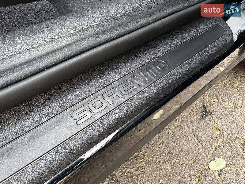 Внедорожник / Кроссовер Kia Sorento 2017 в Киеве фото 35 Внедорожник / Кроссовер Kia Sorento 2017 в Киеве