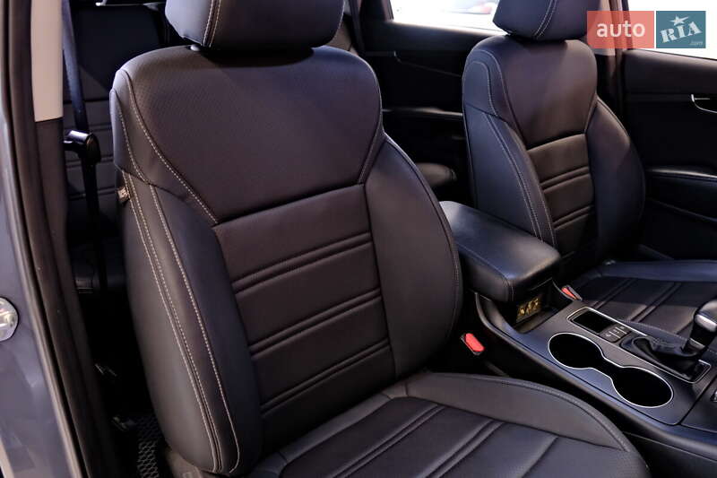 Внедорожник / Кроссовер Kia Sorento 2019 в Одессе фото 25 Внедорожник / Кроссовер Kia Sorento 2019 в Одессе