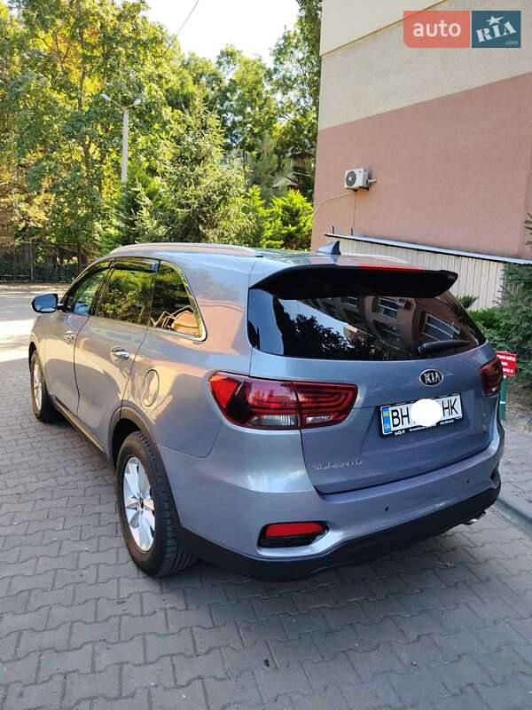 Внедорожник / Кроссовер Kia Sorento 2019 в Одессе фото 28 Внедорожник / Кроссовер Kia Sorento 2019 в Одессе