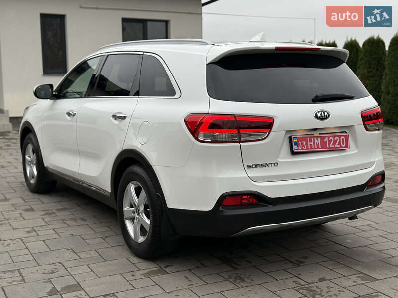 Внедорожник / Кроссовер Kia Sorento 2016 в Ровно