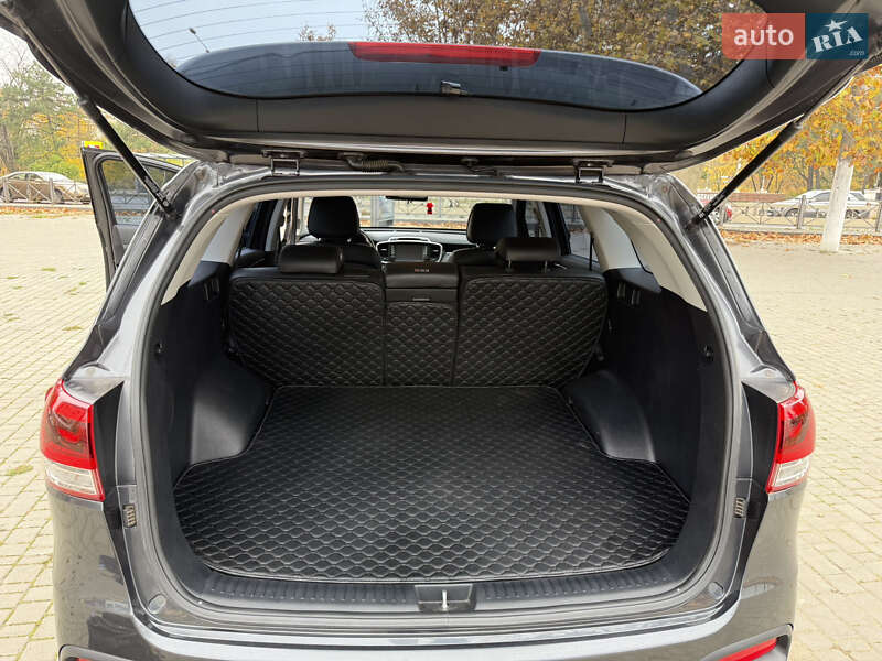 Внедорожник / Кроссовер Kia Sorento 2017 в Одессе фото 26 Внедорожник / Кроссовер Kia Sorento 2017 в Одессе