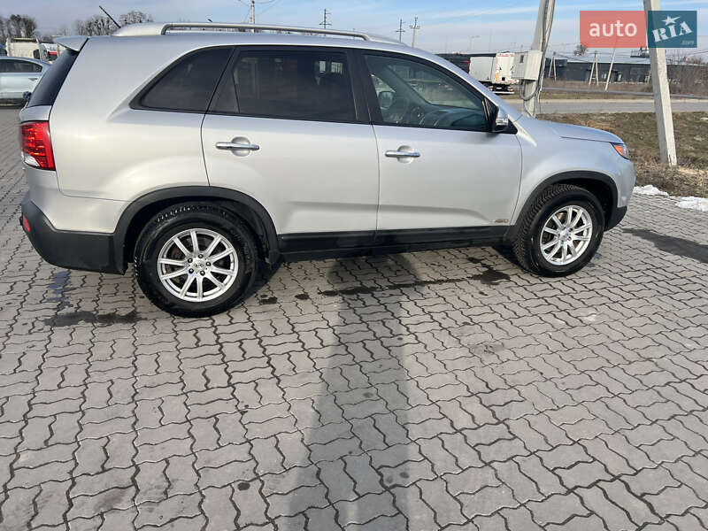 Внедорожник / Кроссовер Kia Sorento 2010 в Радехове
