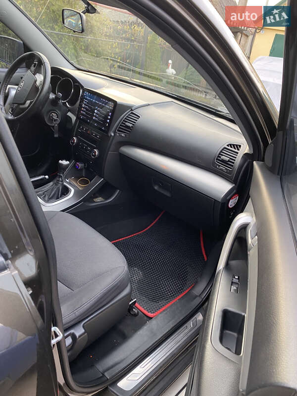 Позашляховик / Кросовер Kia Sorento 2010 в Криничках фото 10 Позашляховик / Кросовер Kia Sorento 2010 в Криничках