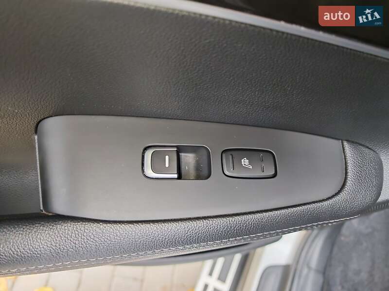 Внедорожник / Кроссовер Kia Sorento 2015 в Могилев-Подольске