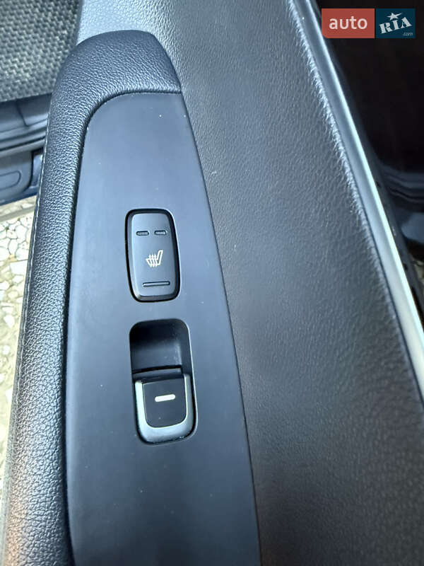 Позашляховик / Кросовер Kia Sorento 2017 в Івано-Франківську