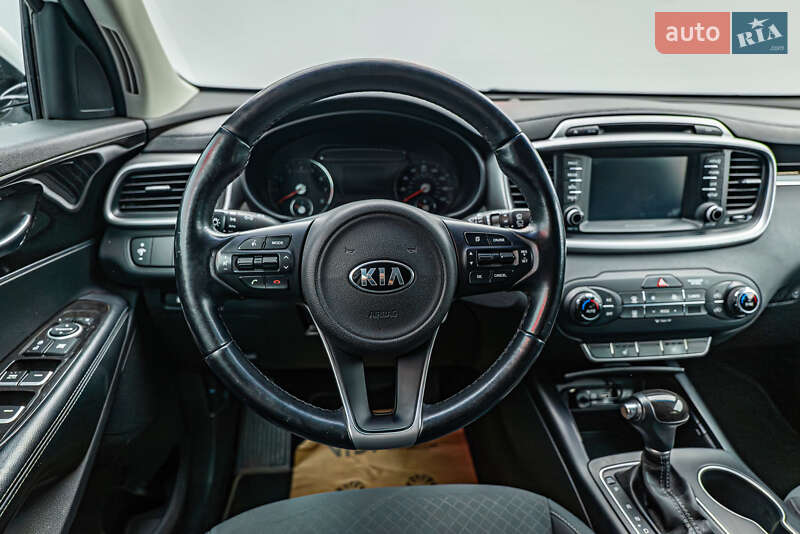 Позашляховик / Кросовер Kia Sorento 2016 в Києві