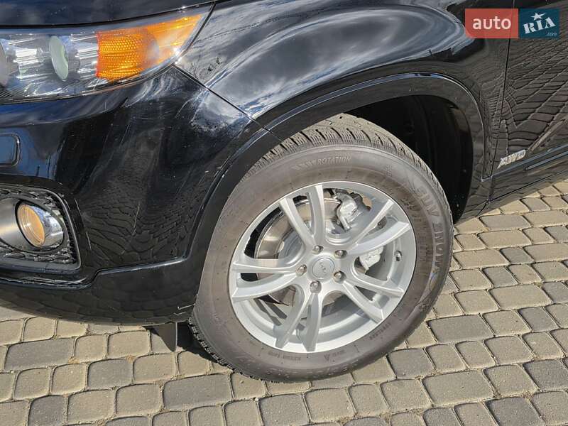 Внедорожник / Кроссовер Kia Sorento 2013 в Ивано-Франковске