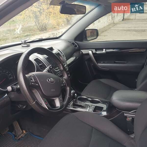 Внедорожник / Кроссовер Kia Sorento 2014 в Славянске