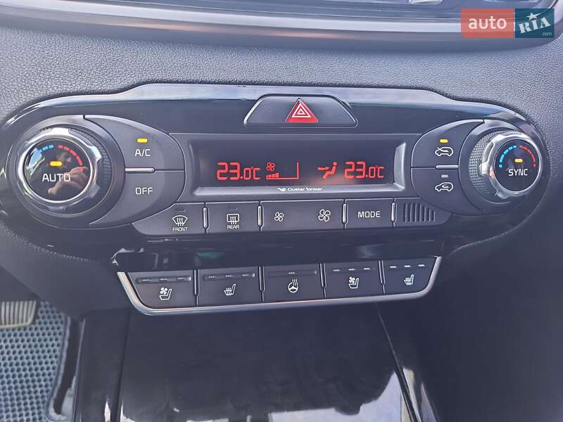 Позашляховик / Кросовер Kia Sorento 2015 в Ізмаїлі